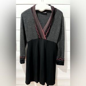 Graphic Knit Dress – Luc Fontaine (Size M)